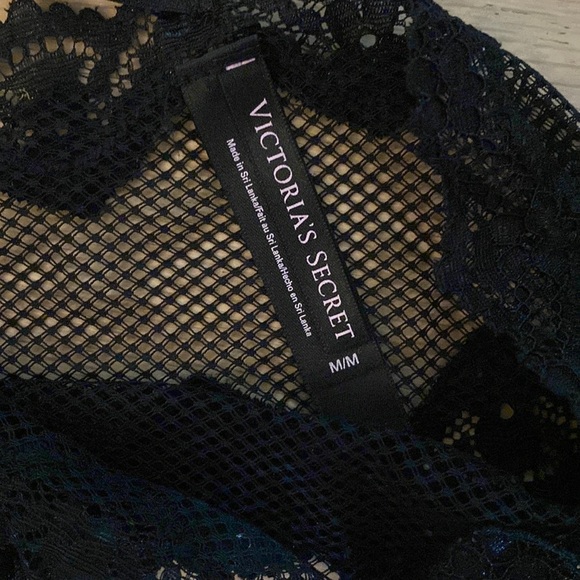 Victoria’s Secret Very Sexy Booty Undies - Picture 8 of 8